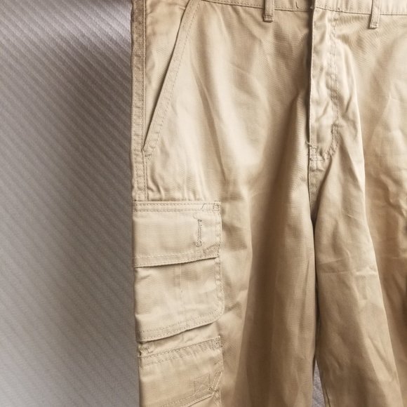 827 - Jeanetix 32W Cargo Shorts - Picture 6 of 10